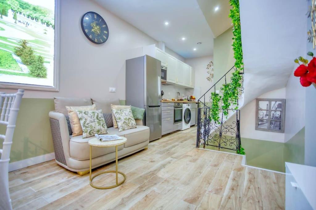 Ferienwohnung Le Nid Parisien Triplex Cosy Et Chaleureux Exterior foto