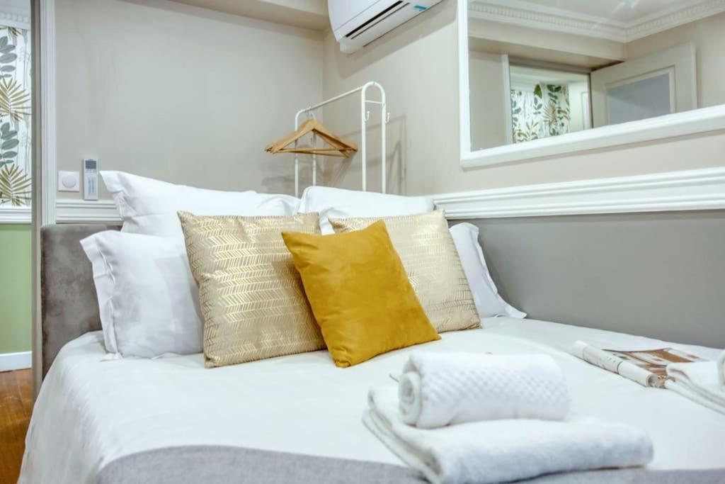 Ferienwohnung Le Nid Parisien Triplex Cosy Et Chaleureux Exterior foto